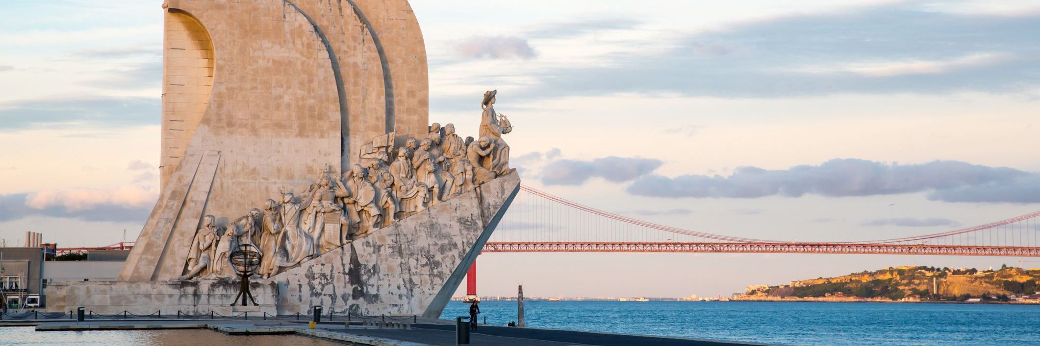 monument-of-discovery-Lisbon-portugal.jpg