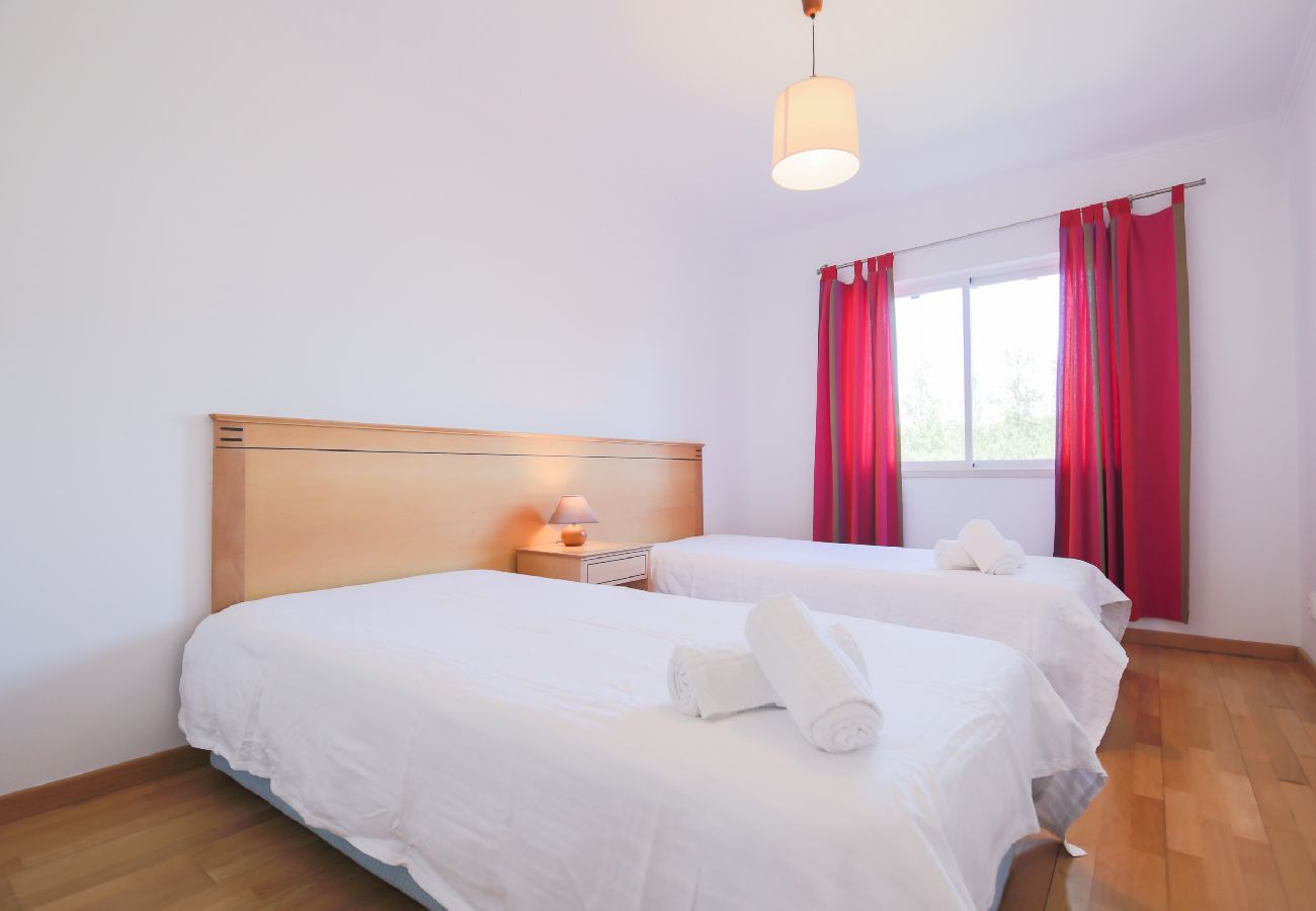 Apartamento en Herdade da Aroeira - Apartment Nitin