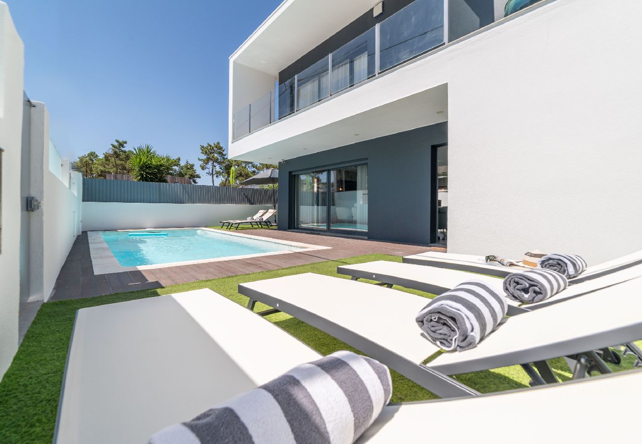 Villa en Aroeira - Villa Alva