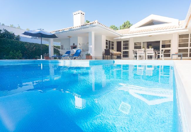 Villa à Península de Tróia - Villa Niki Villa à Península de Tróia - Villa Niki