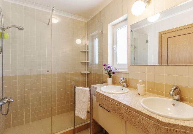 Villa à Azeitão - Quinta do Peru I Villa à Azeitão - Quinta do Peru I