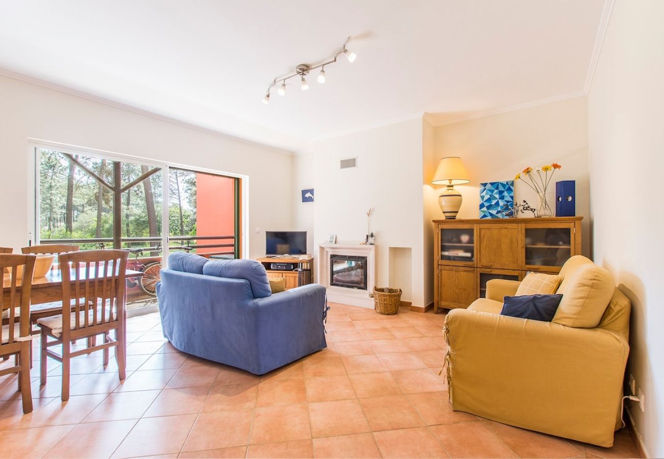 Apartamento em Herdade da Aroeira - Apartment Anibal