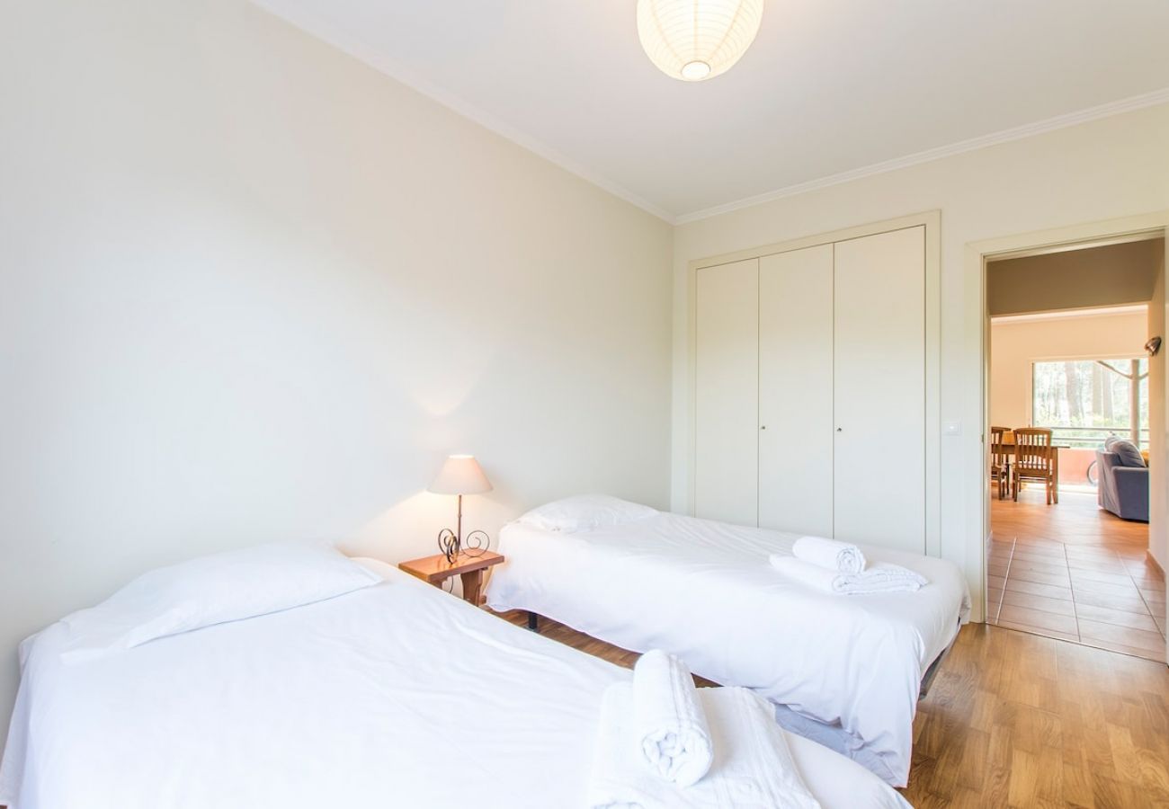 Apartamento em Herdade da Aroeira - Apartment Anibal
