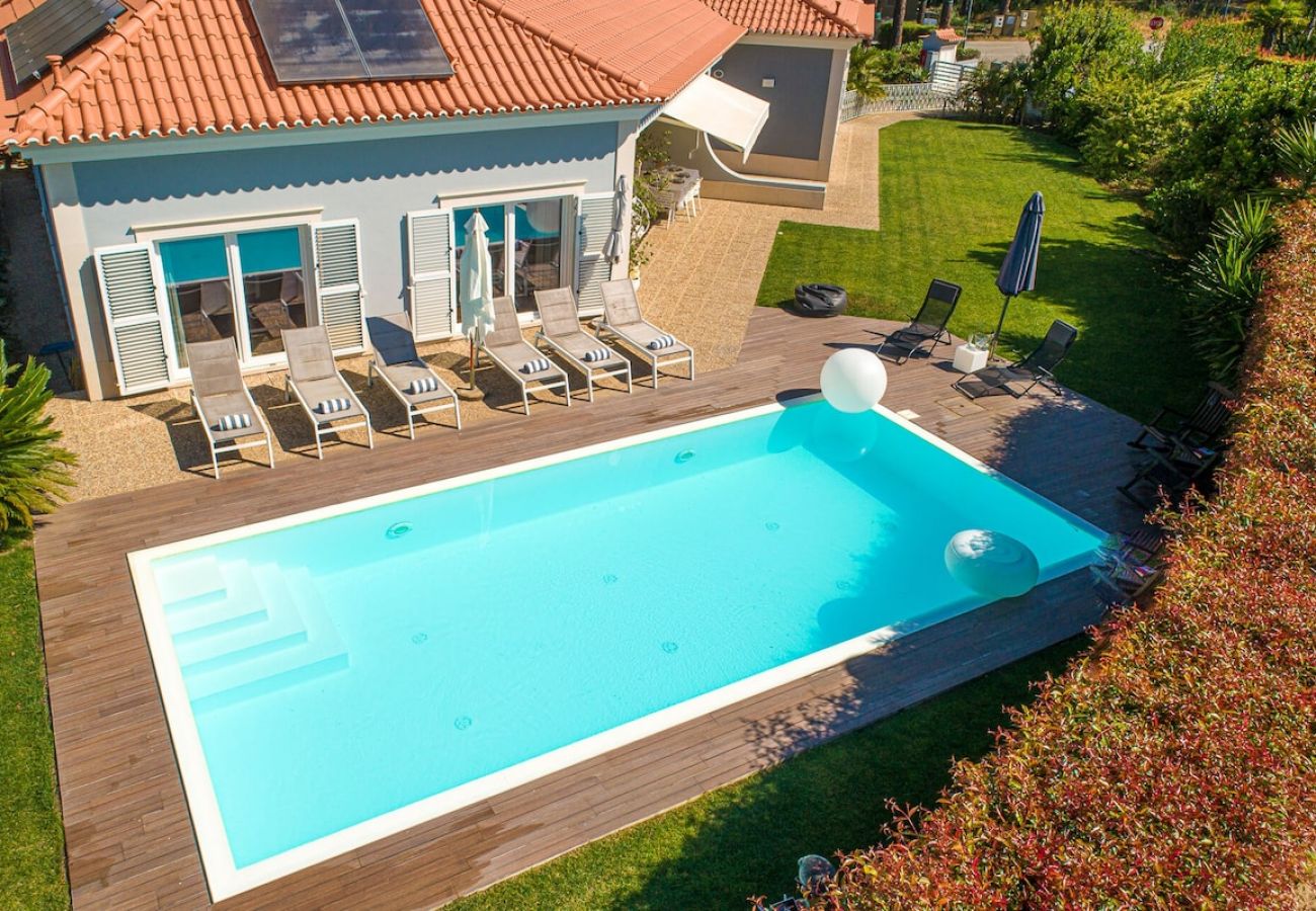 Villa em Herdade da Aroeira - Villa dos Narcisos