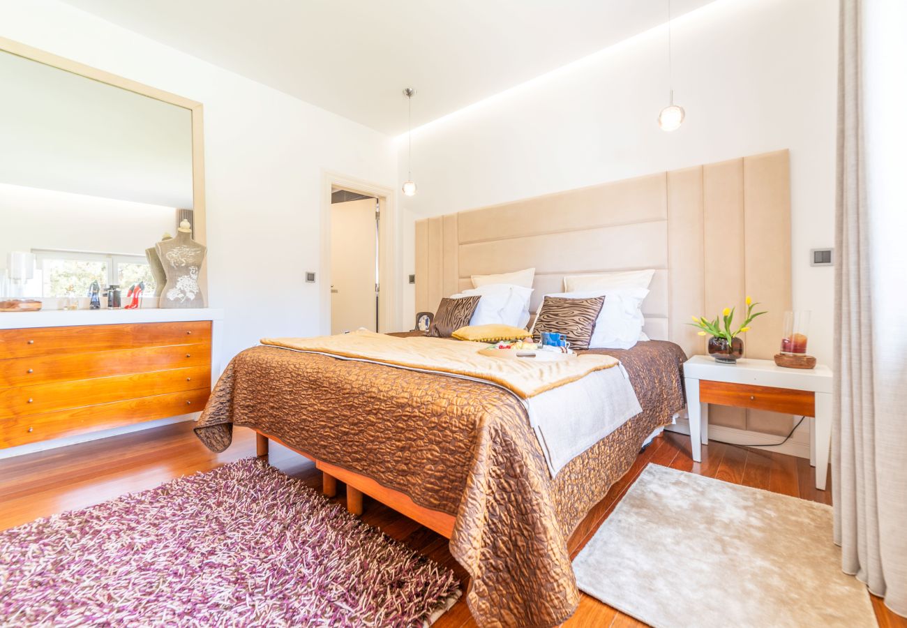 Villa em Herdade da Aroeira - Villa dos Narcisos