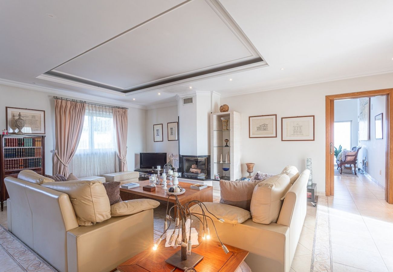 Villa em Azeitão - Villa Alegre