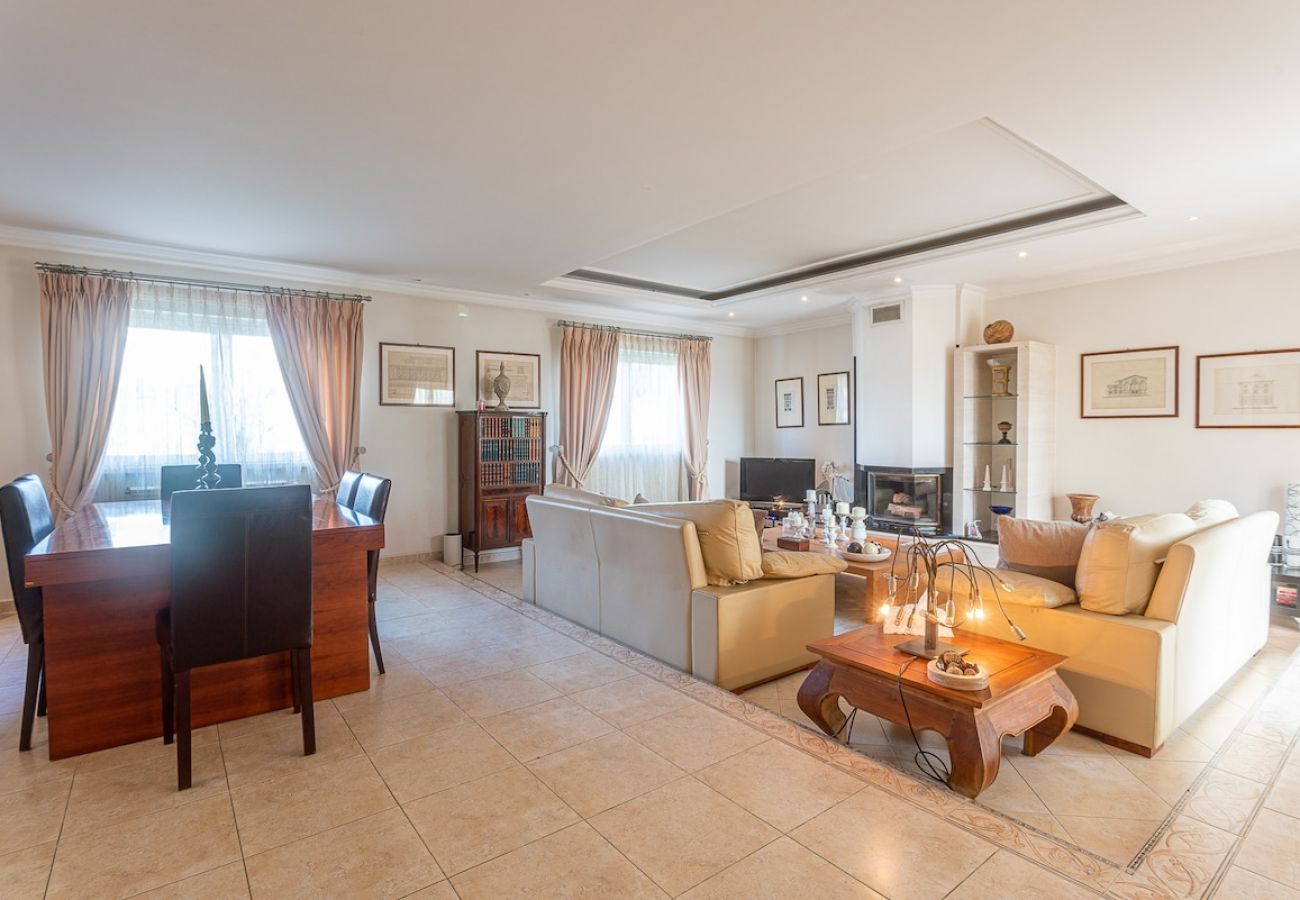 Villa em Azeitão - Villa Alegre