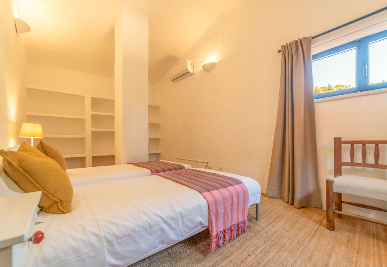 Villa em Herdade da Aroeira - Villa Bambu