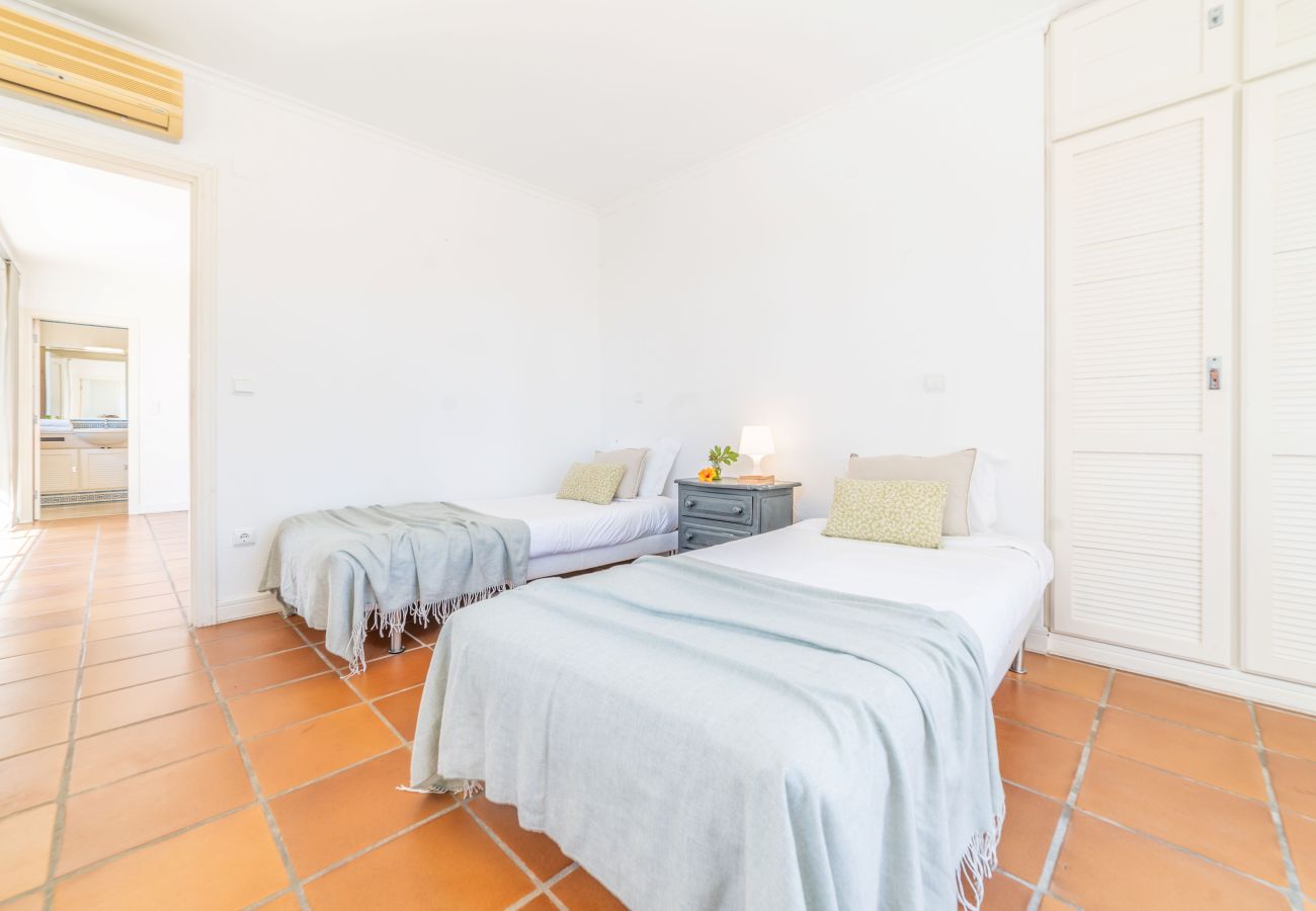 Villa em Herdade da Aroeira - Villa Aster