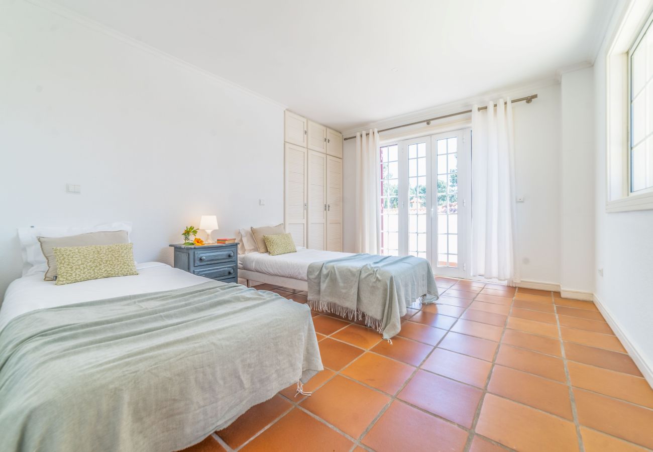 Villa em Herdade da Aroeira - Villa Aster