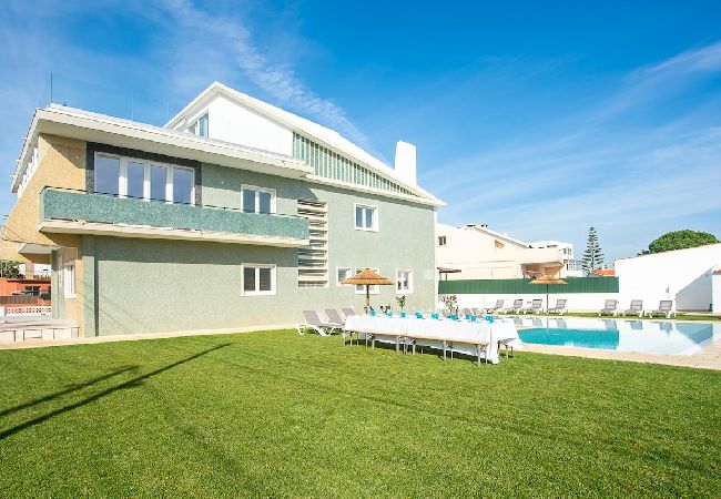 Villa em Charneca de Caparica - Villa Mena Villa em Charneca de Caparica - Villa Mena
