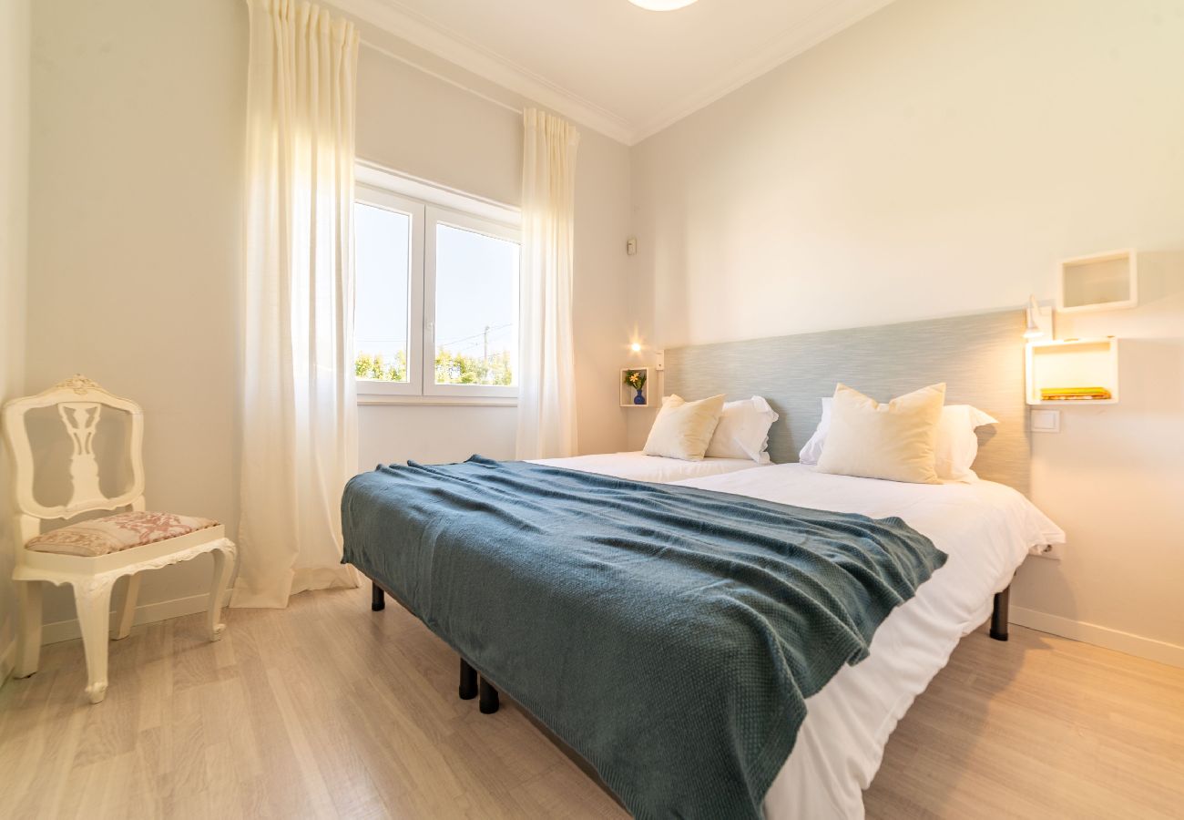 Villa em Charneca de Caparica - Villa Mena