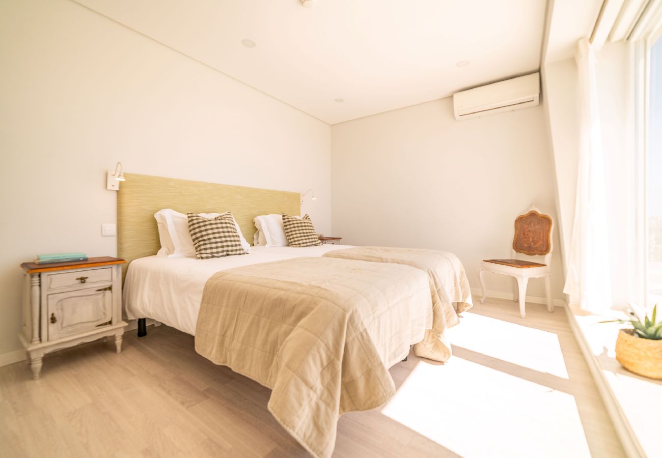 Villa em Charneca de Caparica - Villa Mena