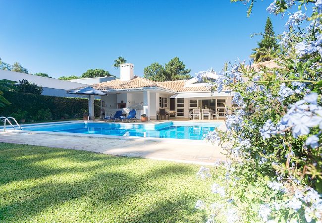 Villa em Península de Tróia - Villa Niki Villa em Península de Tróia - Villa Niki