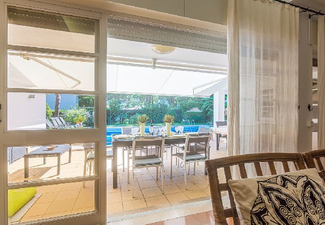 Villa em Península de Tróia - Villa Niki Villa em Península de Tróia - Villa Niki