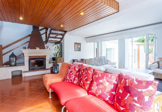 Casa em Aldeia do Meco - Villa Flora Casa em Aldeia do Meco - Villa Flora