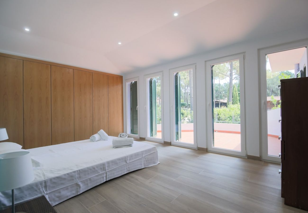 Villa em Herdade da Aroeira - Villa das Begonias