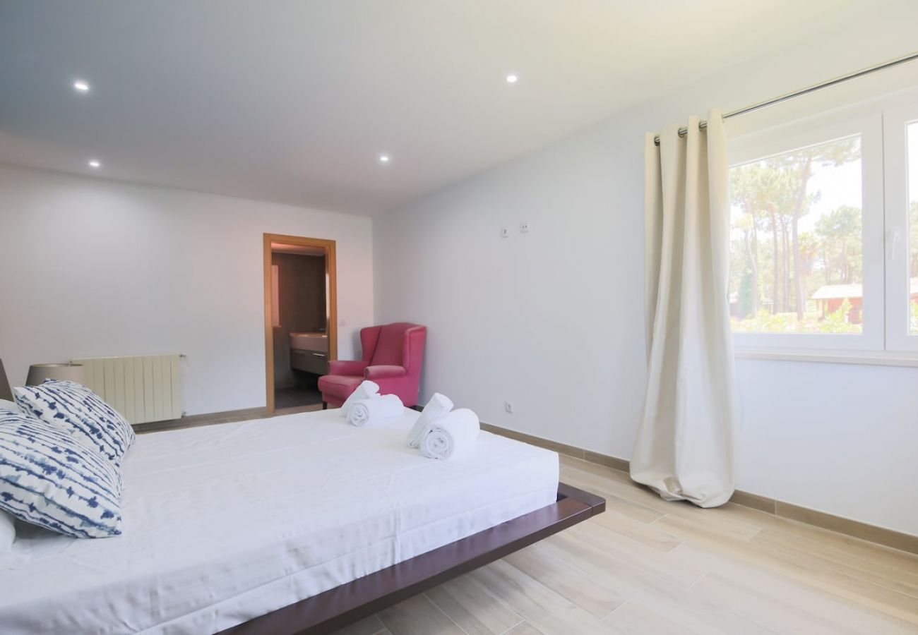 Villa em Herdade da Aroeira - Villa das Begonias