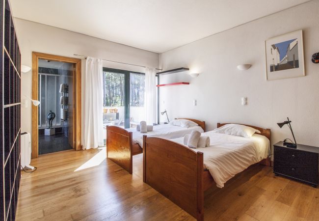 Villa em Herdade da Aroeira - Villa do Cisne Villa em Herdade da Aroeira - Villa do Cisne