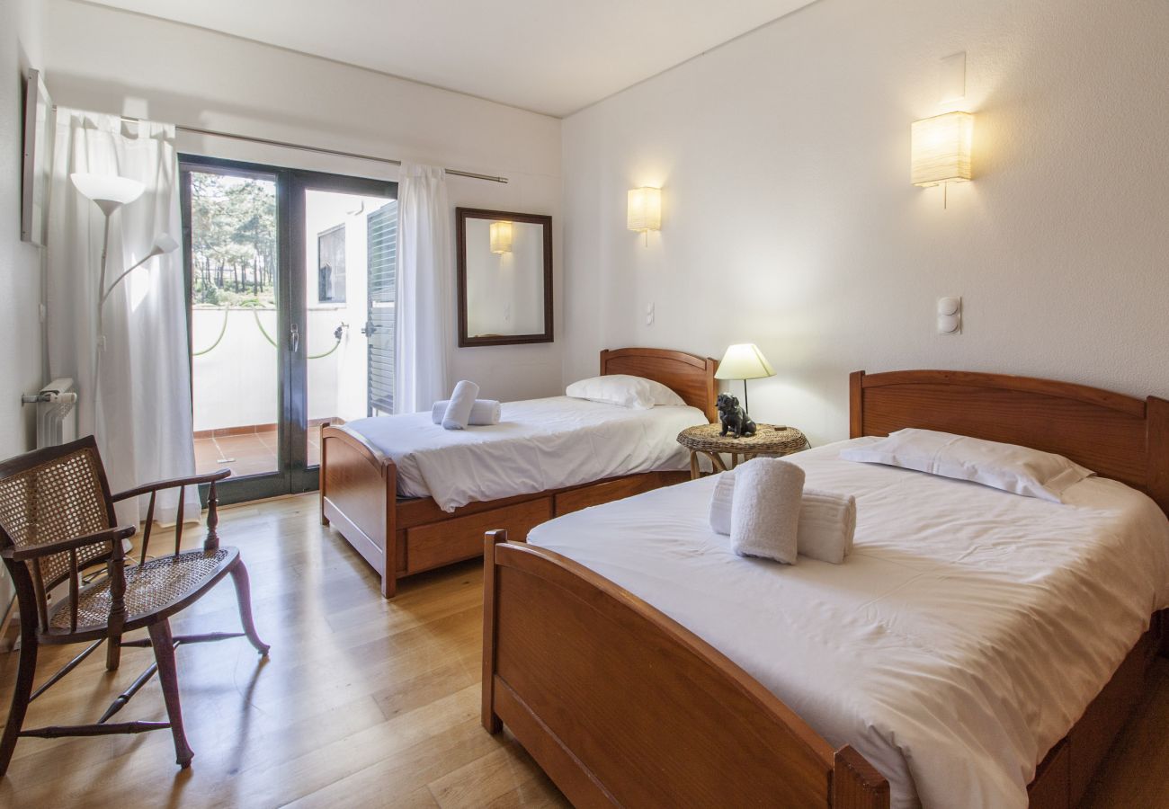Villa em Herdade da Aroeira - Villa do Cisne