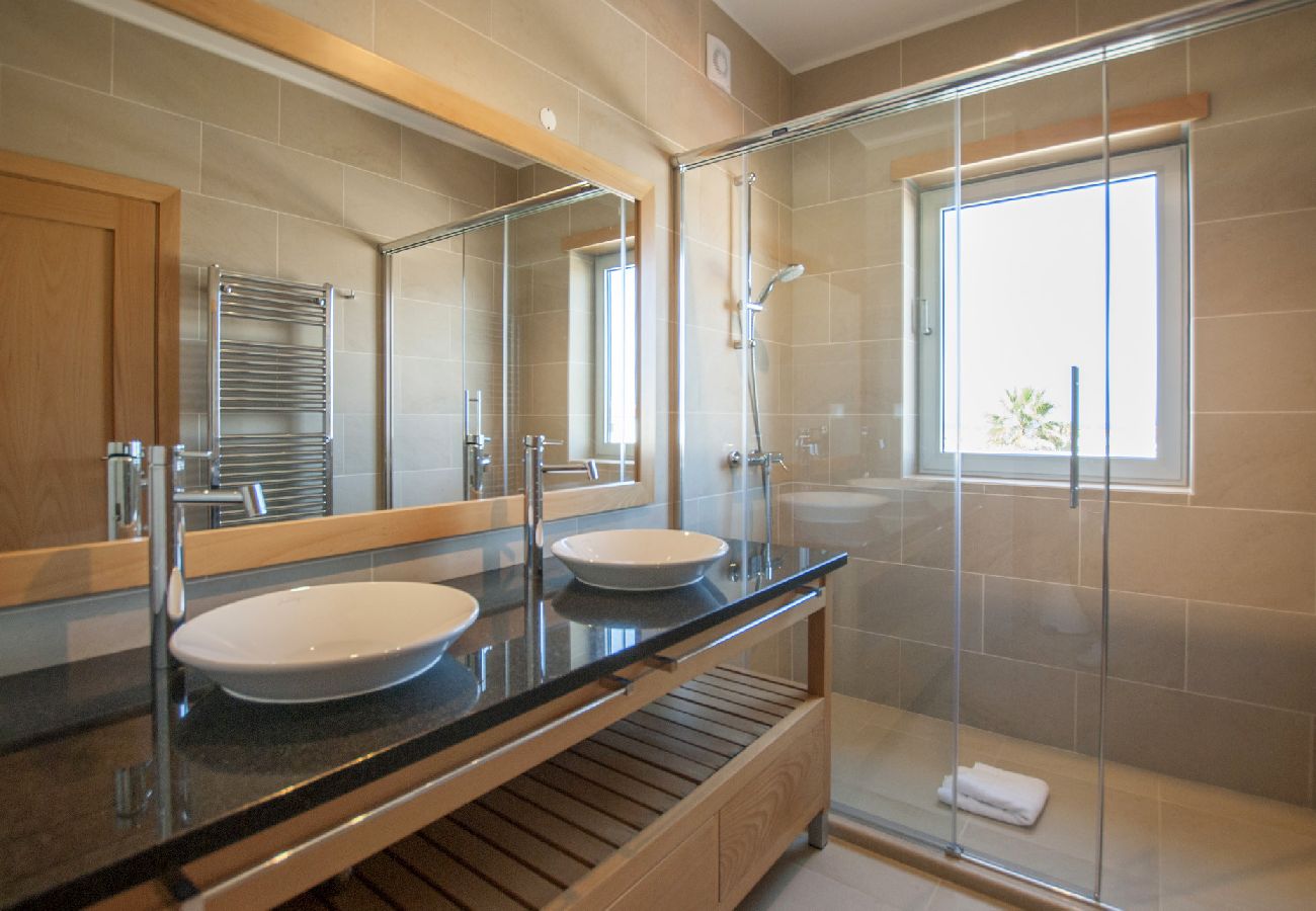Villa em Praia d’el Rey - Villa del Rey III