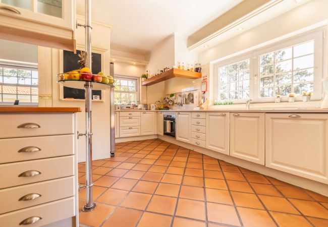 Villa em Herdade da Aroeira - Villa Gerbera Villa em Herdade da Aroeira - Villa Gerbera