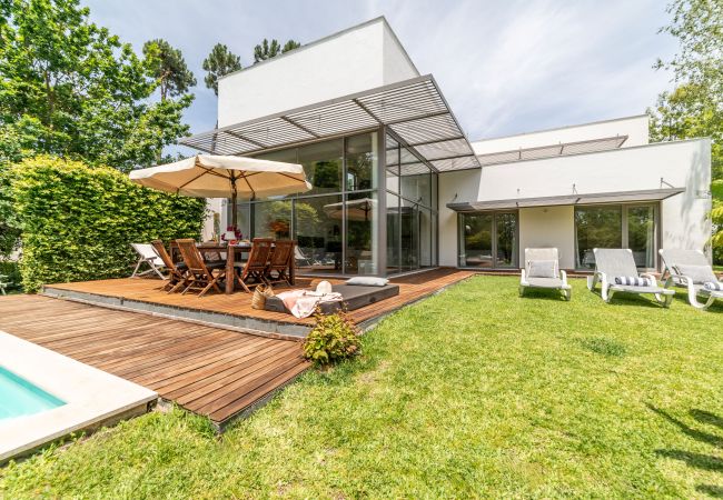 Villa em Herdade da Aroeira - Villa Arriba Villa em Herdade da Aroeira - Villa Arriba