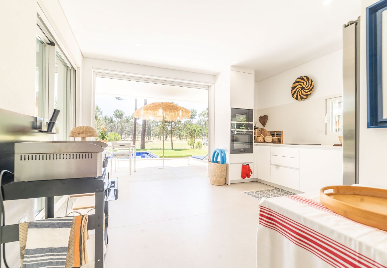 Villa em Herdade da Aroeira - Villa Les Iris
