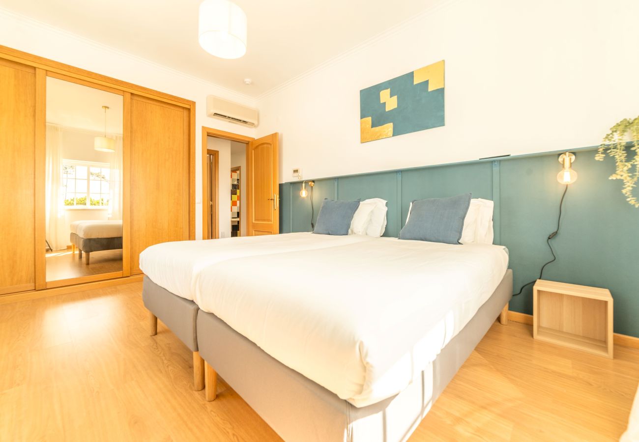 Villa em Quinta do Conde - Villa do Sol