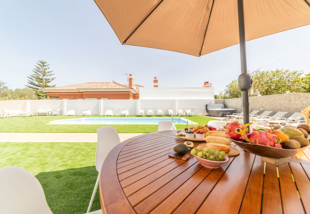 Villa em Quinta do Conde - Villa do Sol