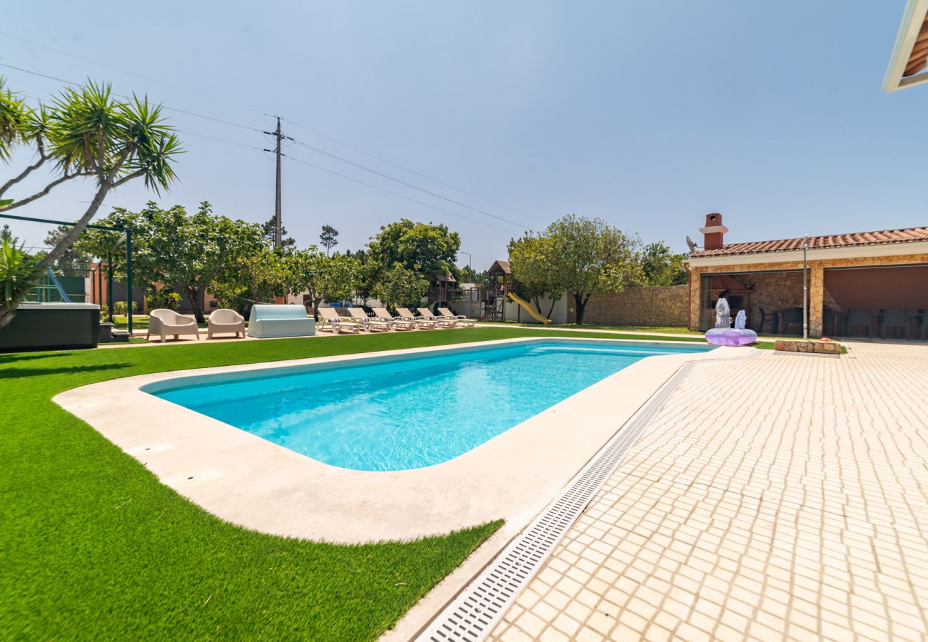 Villa em Quinta do Conde - Villa Aura