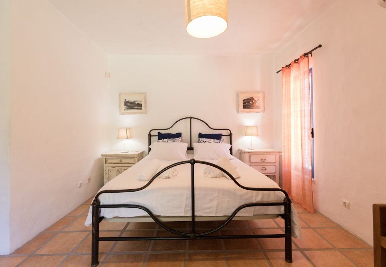 Villa in Herdade da Aroeira - Villa Bambu