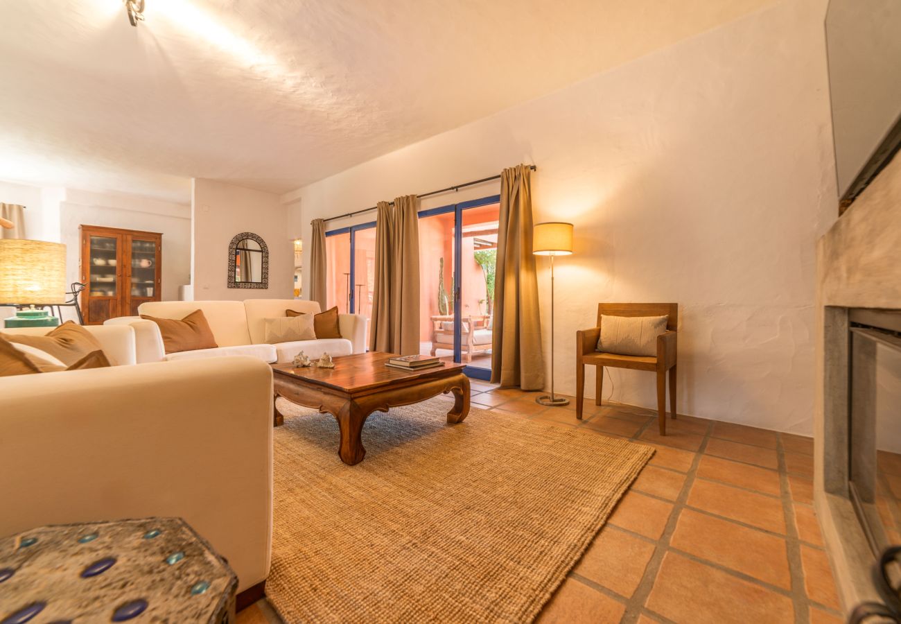 Villa in Herdade da Aroeira - Villa Bambu