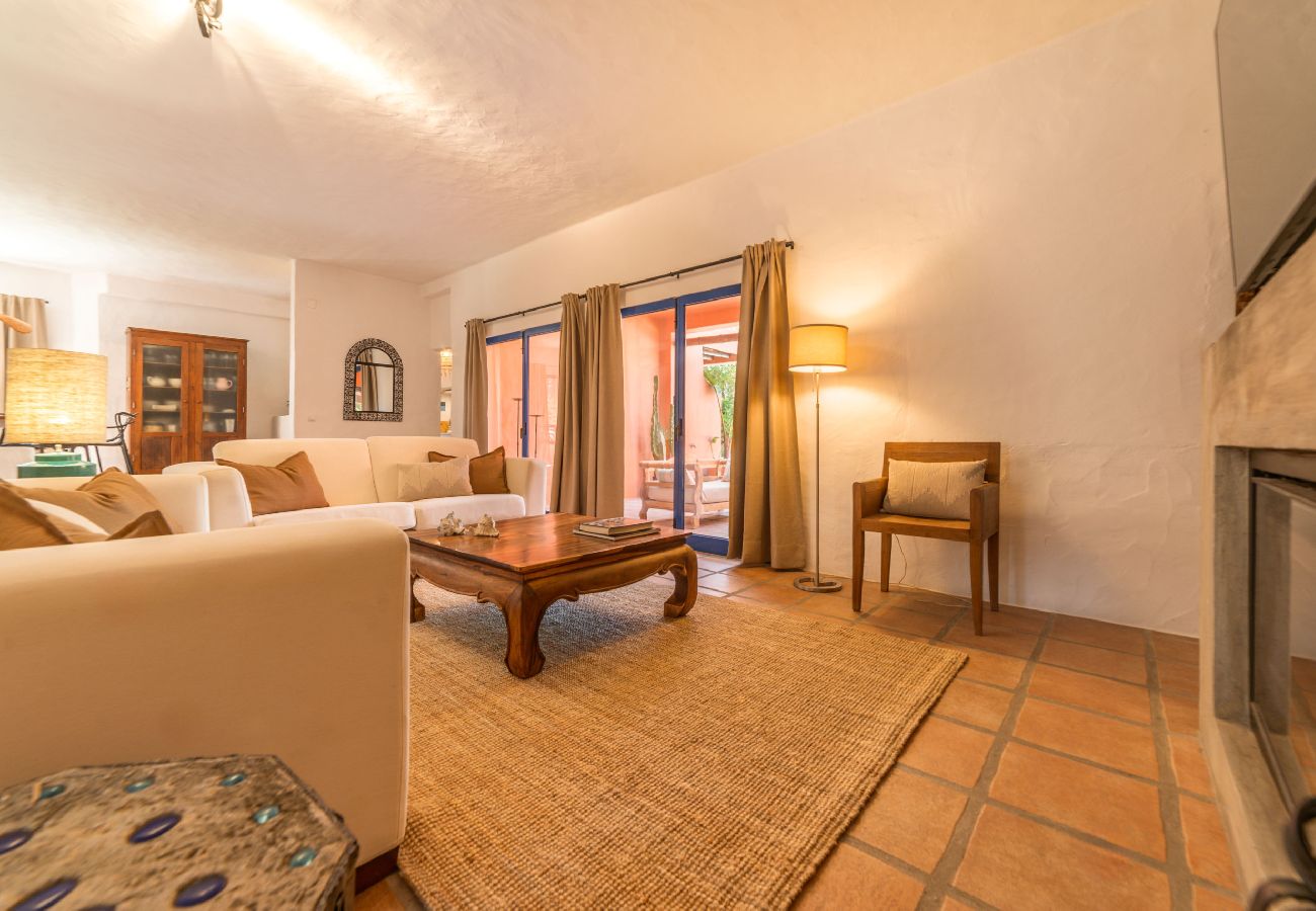 Villa in Herdade da Aroeira - Villa Bambu