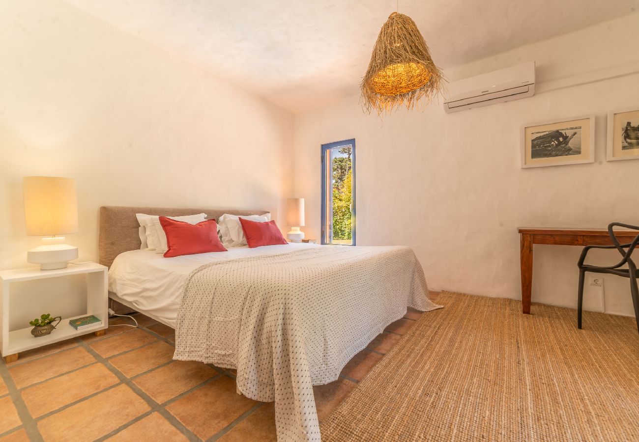 Villa in Herdade da Aroeira - Villa Bambu