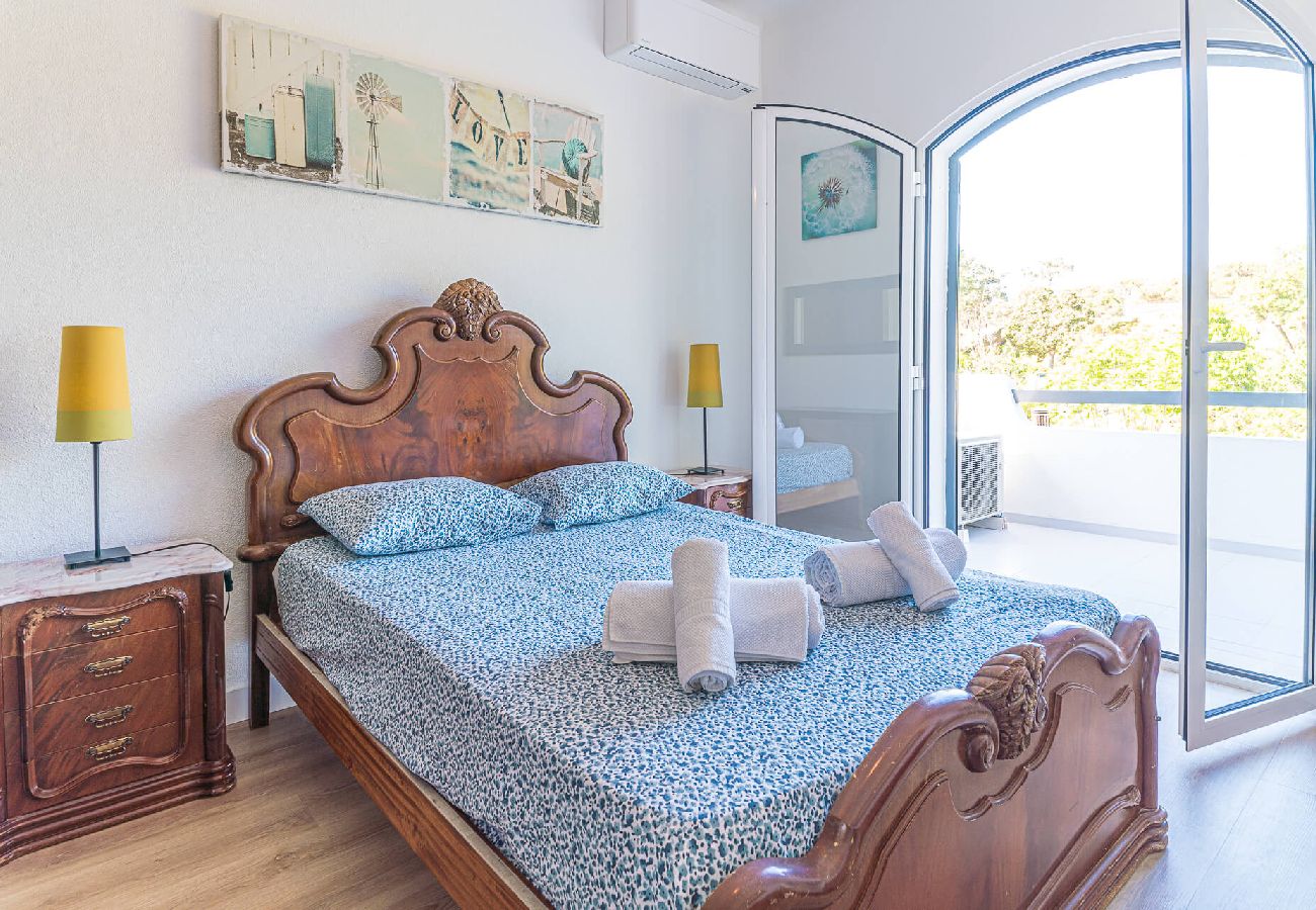 Villa in Aroeira - Villa Buganvilia