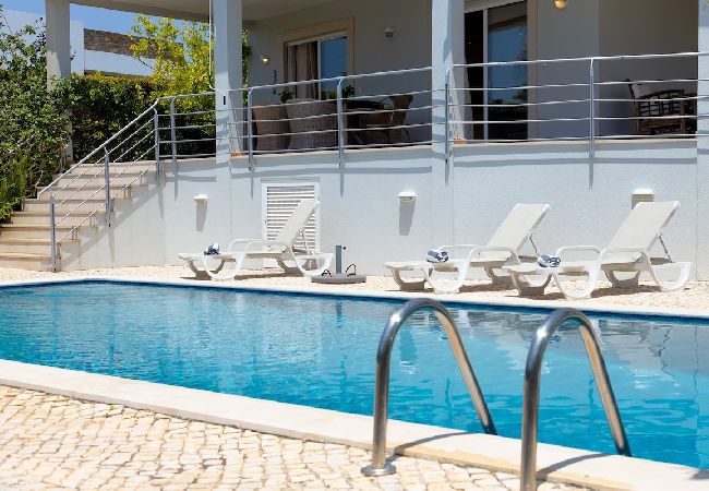 Villa in Quarteira - Villa Sara Villa in Quarteira - Villa Sara