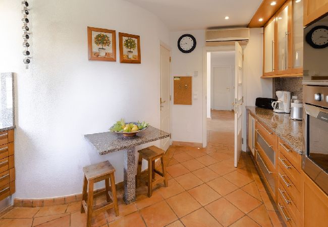 Villa in Quarteira - Villa Sara Villa in Quarteira - Villa Sara