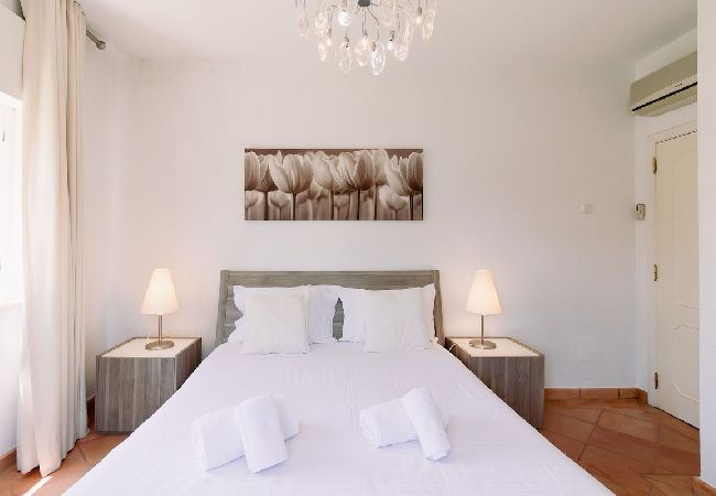 Villa in Quarteira - Villa Sara Villa in Quarteira - Villa Sara