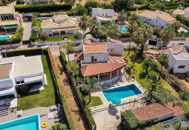 Villa in Quarteira - Villa Sara Villa in Quarteira - Villa Sara