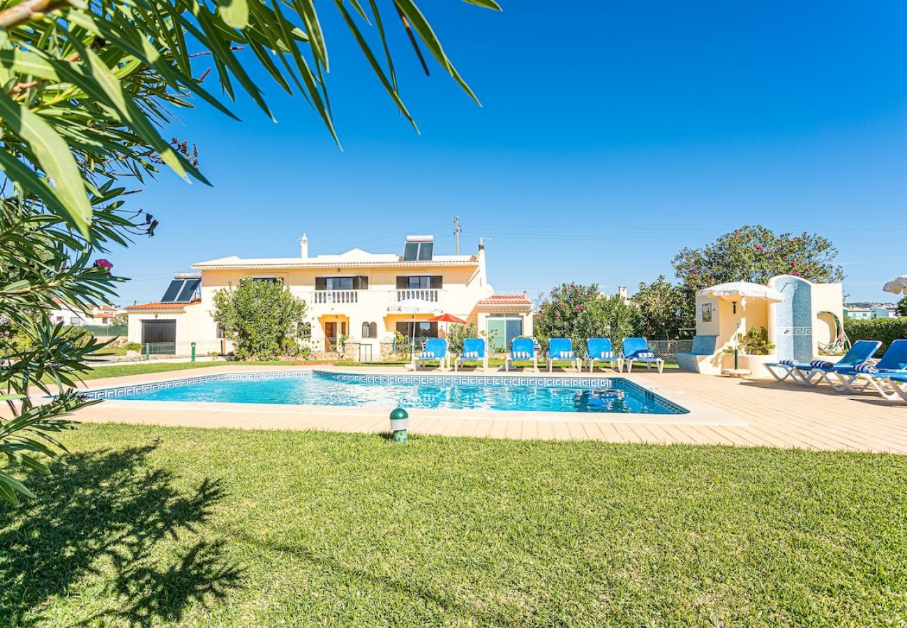 Villa in Almancil - Villa Misofia