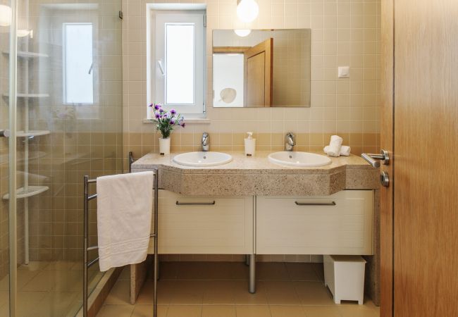 Villa in Azeitão - Quinta do Peru I Villa in Azeitão - Quinta do Peru I