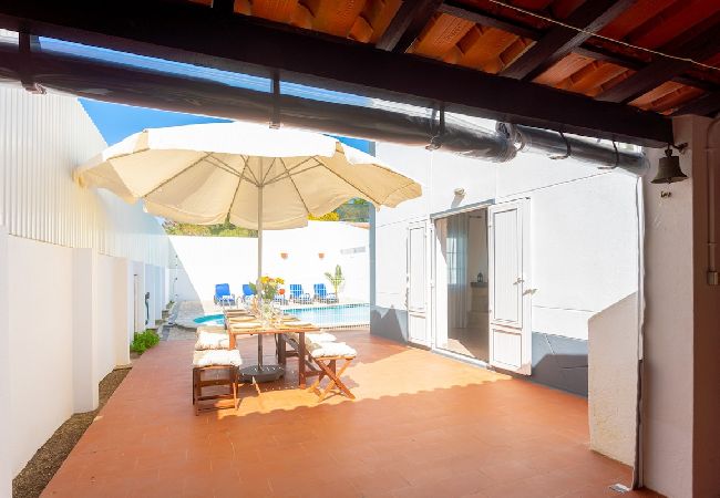 Villa in Charneca de Caparica - Villa Sol e Mar Villa in Charneca de Caparica - Villa Sol e Mar