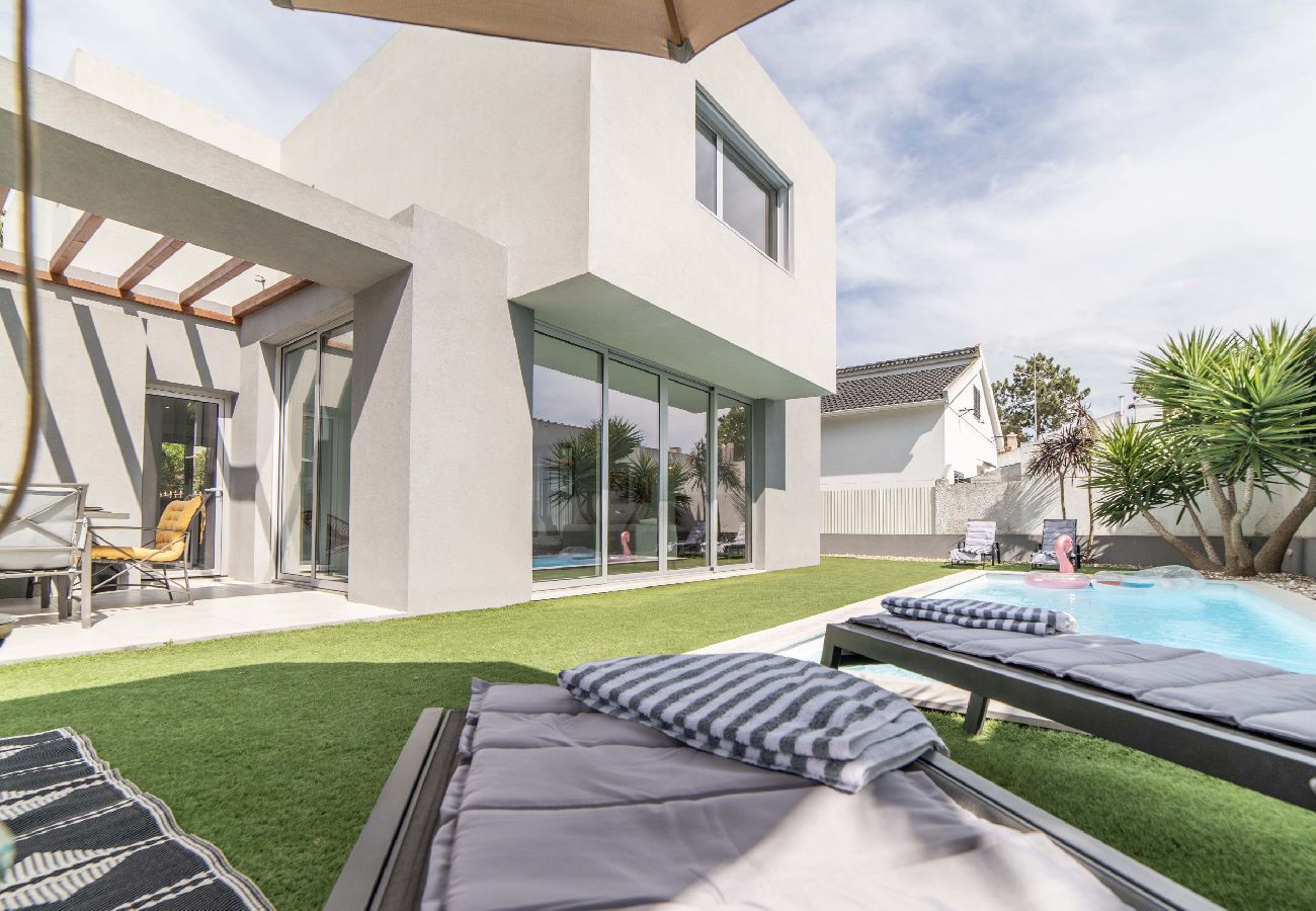 Villa in Aroeira - Villa Kamila