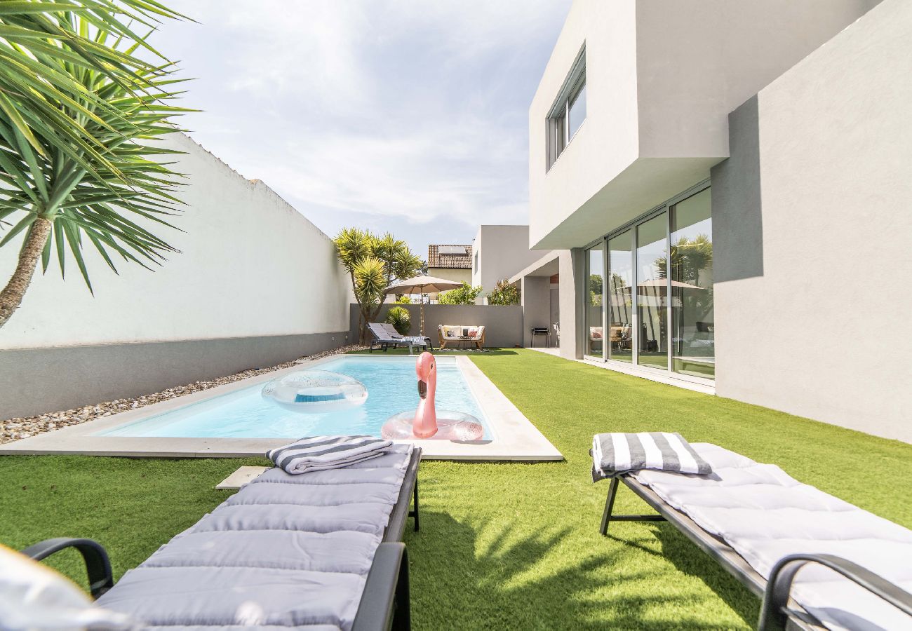Villa in Aroeira - Villa Kamila