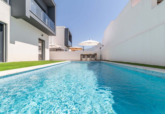 Villa in Charneca de Caparica - Villa Beija Flor Villa in Charneca de Caparica - Villa Beija Flor