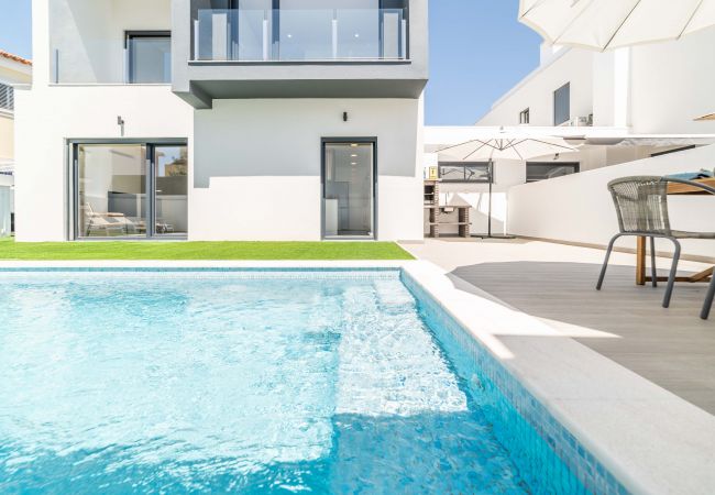 Villa in Charneca de Caparica - Villa Beija Flor Villa in Charneca de Caparica - Villa Beija Flor