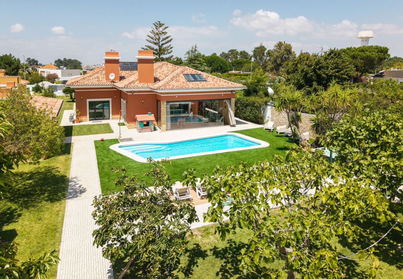 Villa in Quinta do Conde - Villa Aura