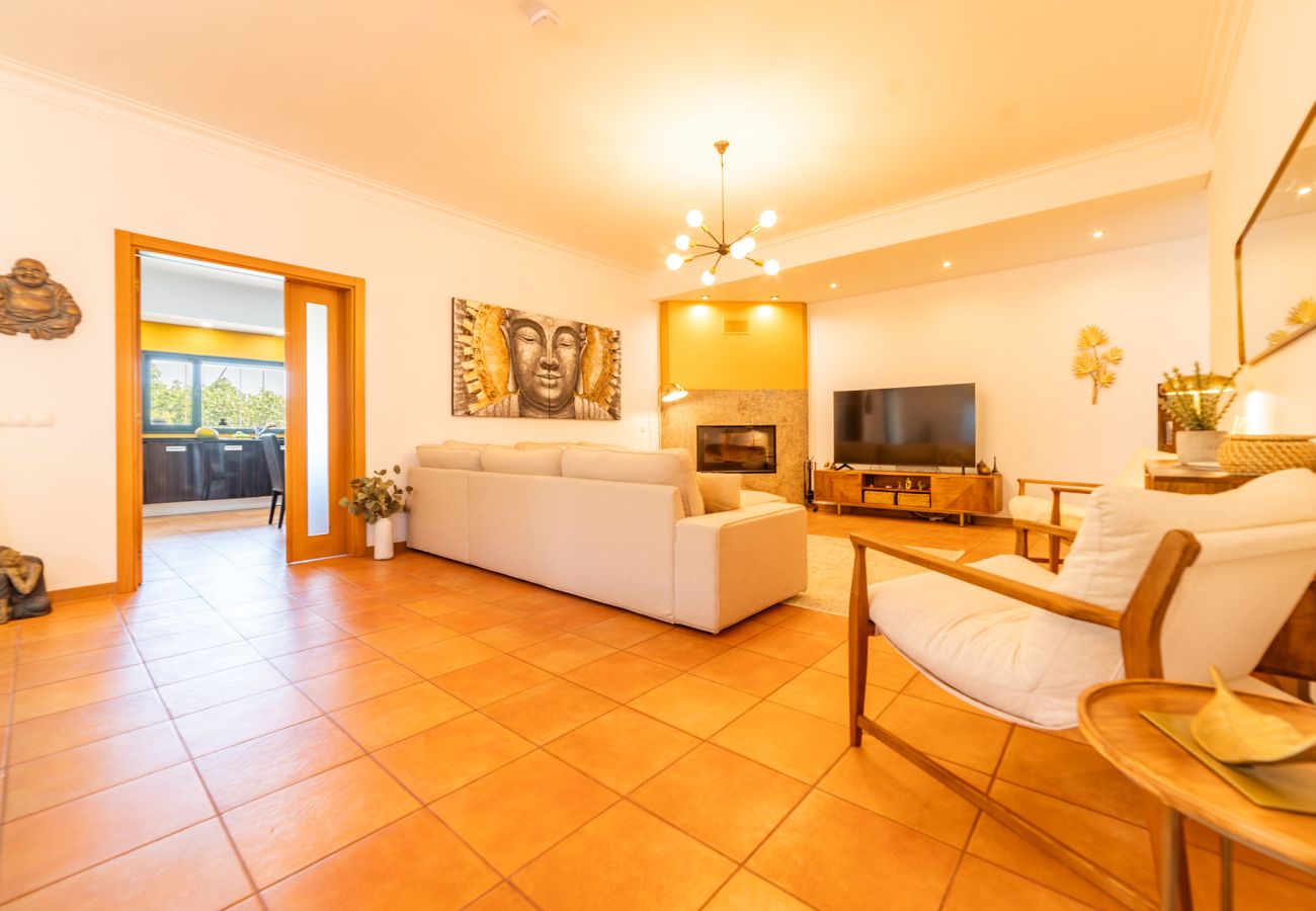 Villa in Quinta do Conde - Villa Aura